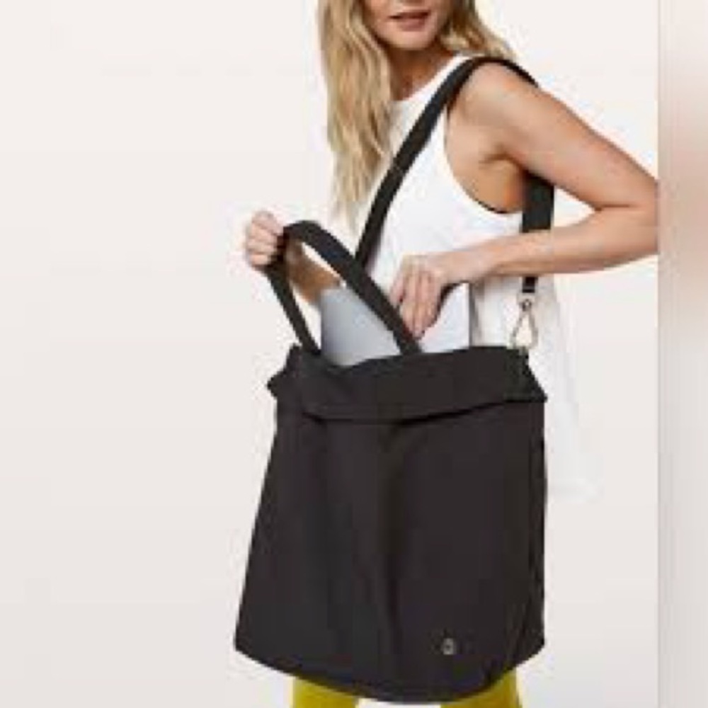 NWOT LULULEMON Principal Large Bag 30L - Picture 2 of 13